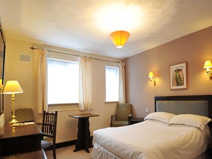 The New Inn Heckfield Rom bilde